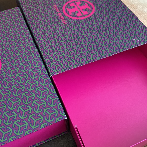 Tory Burch Accessory Box‎ - Picture 2 of 3
